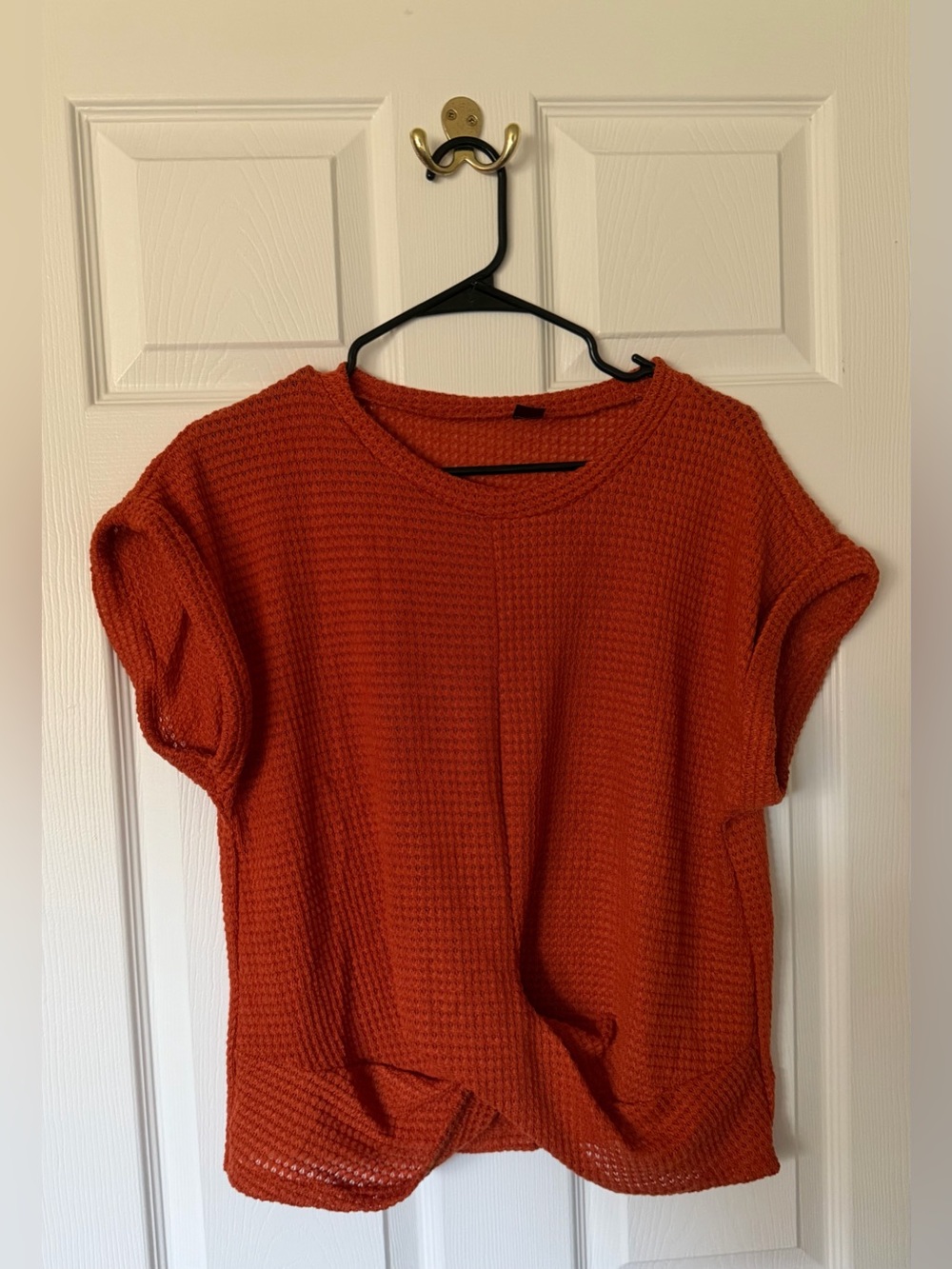 Emery Rose Rust Orange Waffle Short Sleeve Tee - Picture 2 of 4